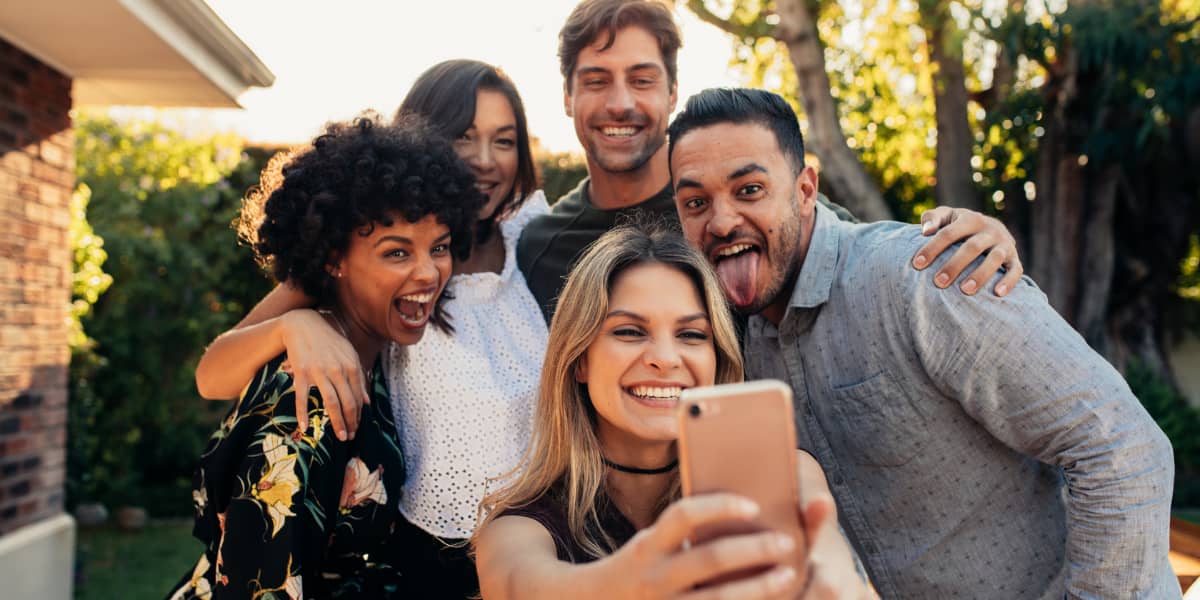 Best Friends WhatsApp Group